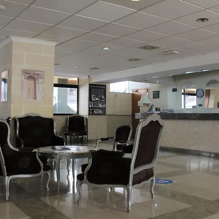 Aparthotel The San Anton 3*