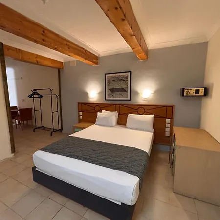 The San Anton 3* St. Paul's Bay