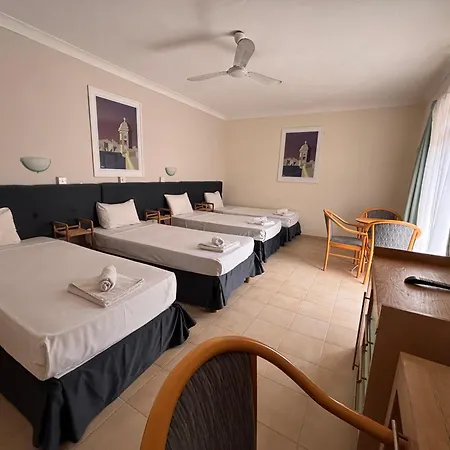 The San Anton Aparthotel 3*