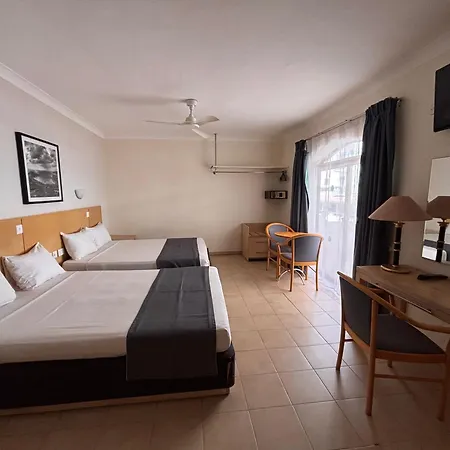 Aparthotel The San Anton 3*