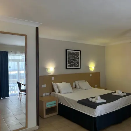 The San Anton 3*