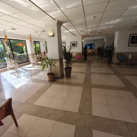 The San Anton Hotel de apartamente 3*