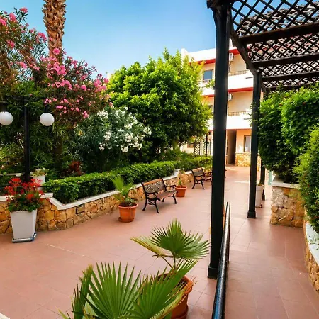 The San Anton Aparthotel 3*