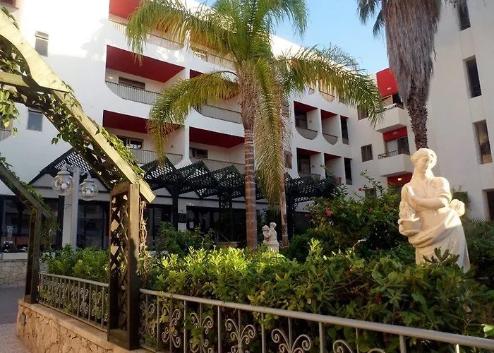 Aparthotel The San Anton St. Paul's Bay