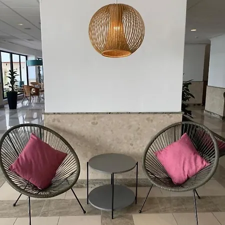 The San Anton מלון דירות 3*