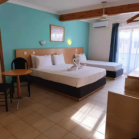 The San Anton סיינט פול ביי