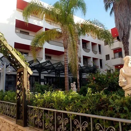 מלון דירות The San Anton סיינט פול ביי